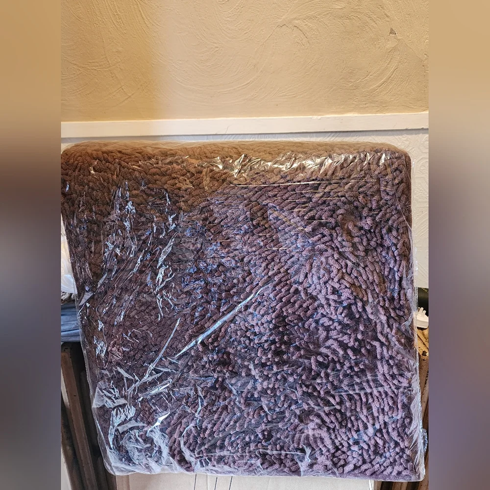 Original Luxury Chenille Bath Mat, 32 x 20 Inches, Soft & Shaggy.